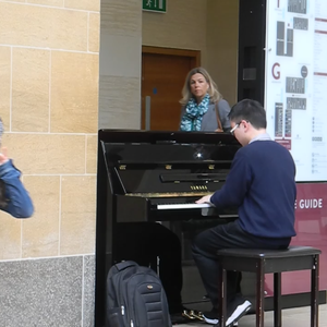 百灵鸟被操到爽
